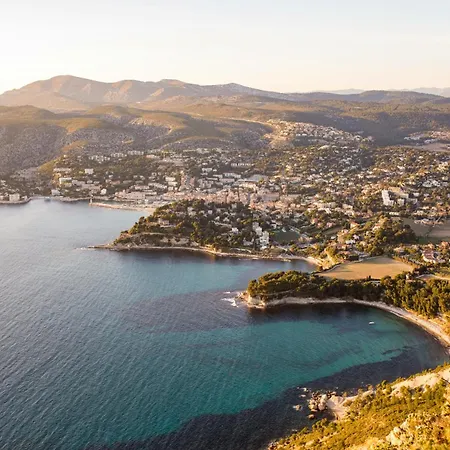 Mistral Cassis